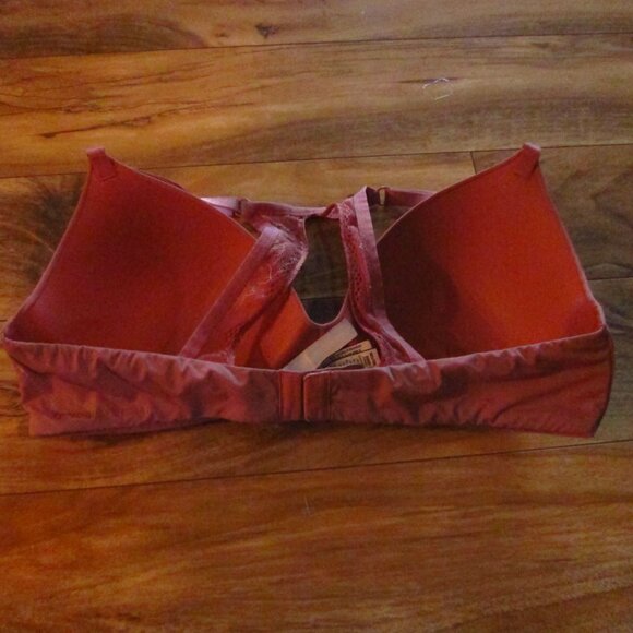 Victoria's Secret Rose Pink No Wire Bra Size 38C - Picture 3 of 5